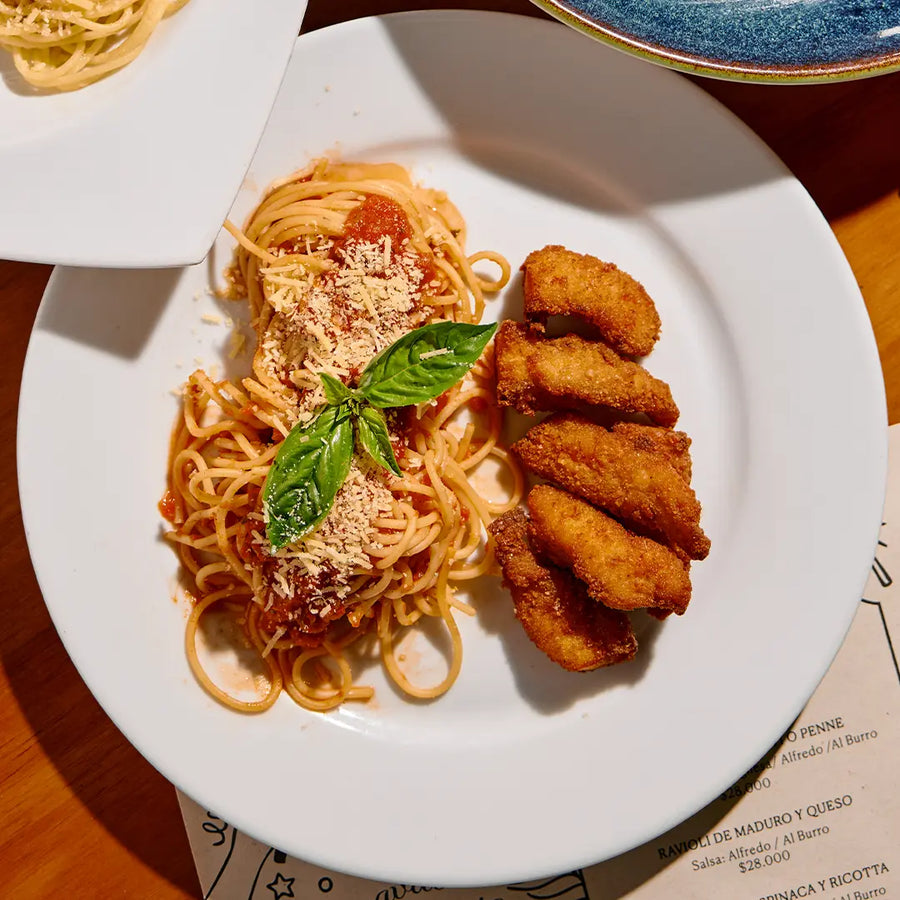 Deditos de pollo apanados
