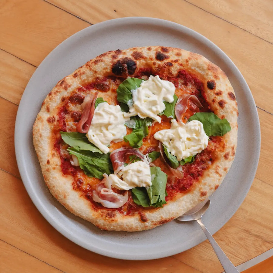 Stracciatella y prosciutto